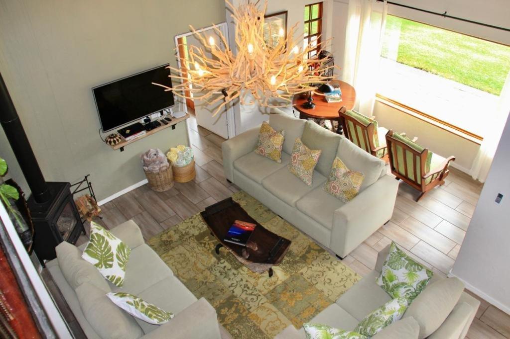 20 Mount Champagne Villa Champagne Valley ภายนอก รูปภาพ